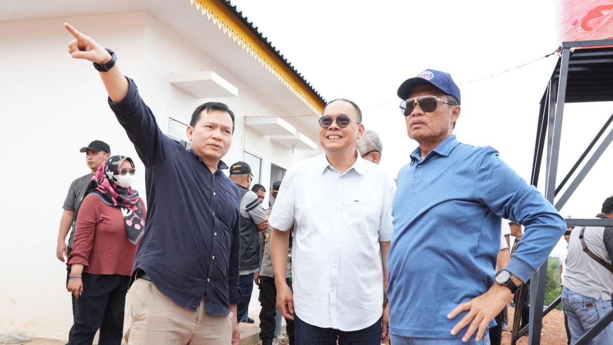 Tinjau Pembangunan Hunian Baru Masyarakat Rempang Batam, Deputi Kemenko Polhukam Optimis Rampung Sesuai Dengan Target