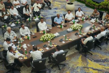BP Batam bersam para pelaku usaha, asosiasi industri, dan tokoh masyarakat.