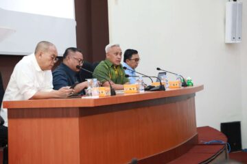 dialog bersama asosiasi pelaku usaha, operator terminal, pelaku logistik, pengguna jasa, dan berbagai pemangku kepentingan di Conference Hall IT Center BP Batam